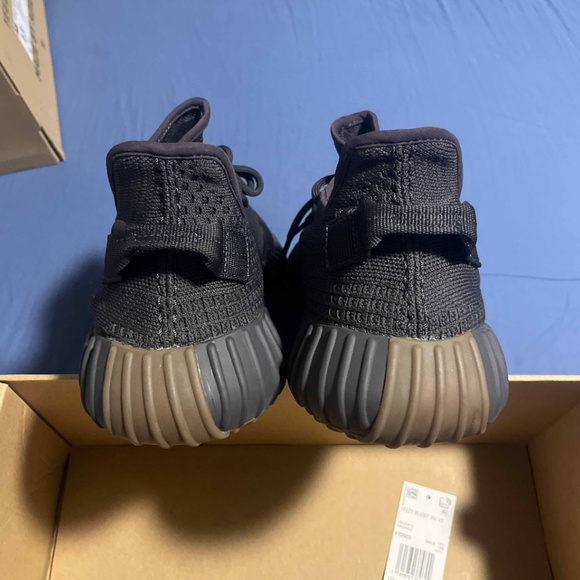 cinder yeezy non reflective